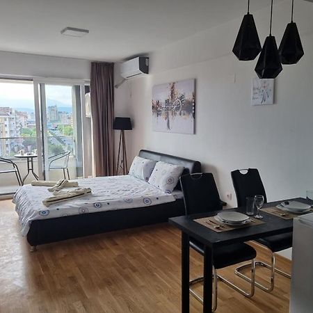 Porta Bus Station Apartment สโกเปีย ภายนอก รูปภาพ