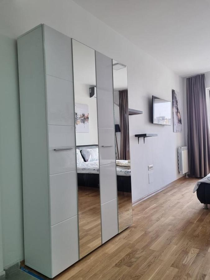 Porta Bus Station Apartment สโกเปีย ภายนอก รูปภาพ